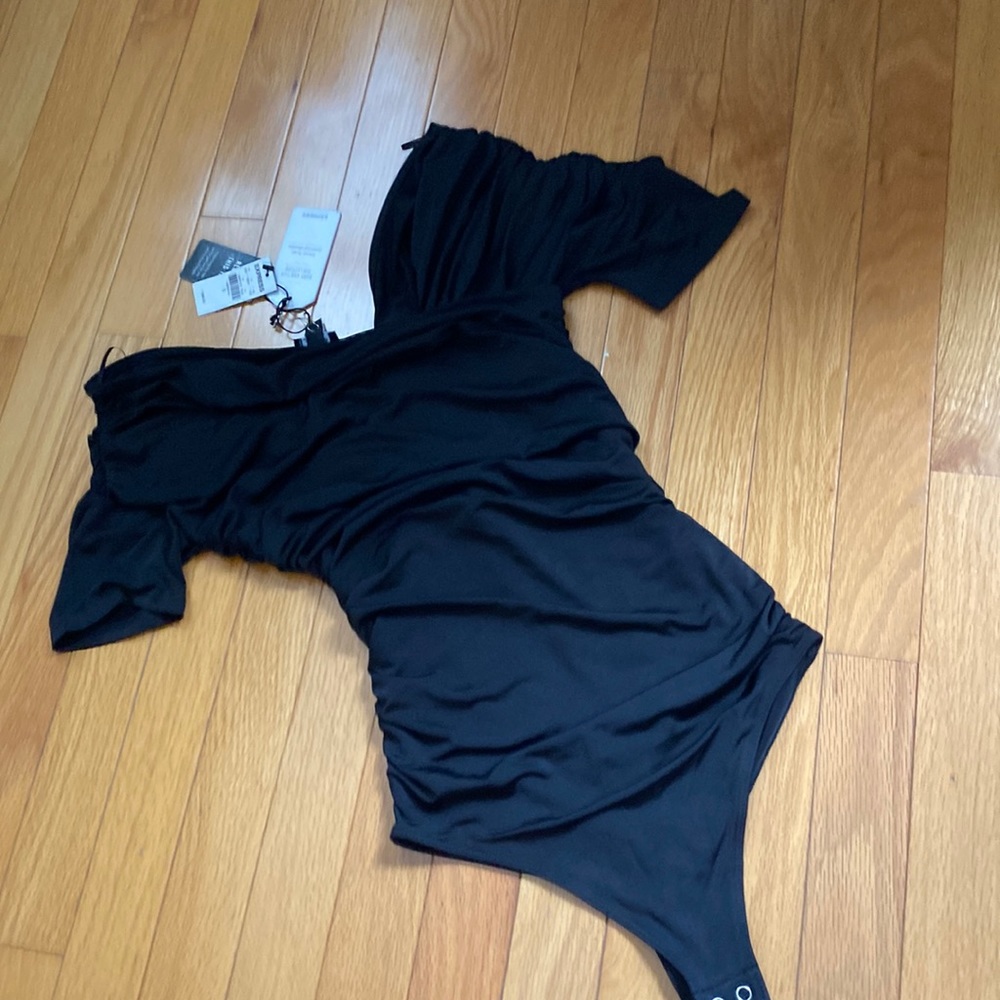 Brand new express black body contour size small